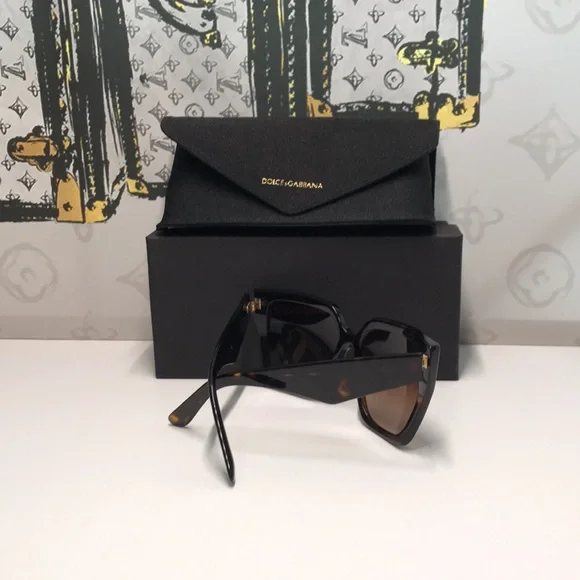 New Authentic Dolce & Gabbana DG4438 4536 Havana Square Sunglasses